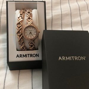 Women’s watch with matching bracelet